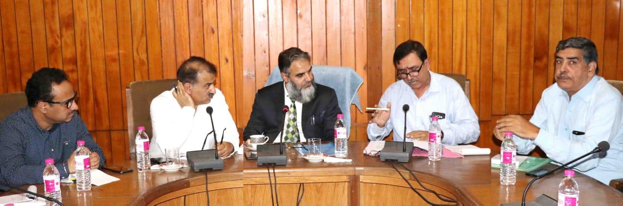 Secretary APD takes stock, supply of fertilizers